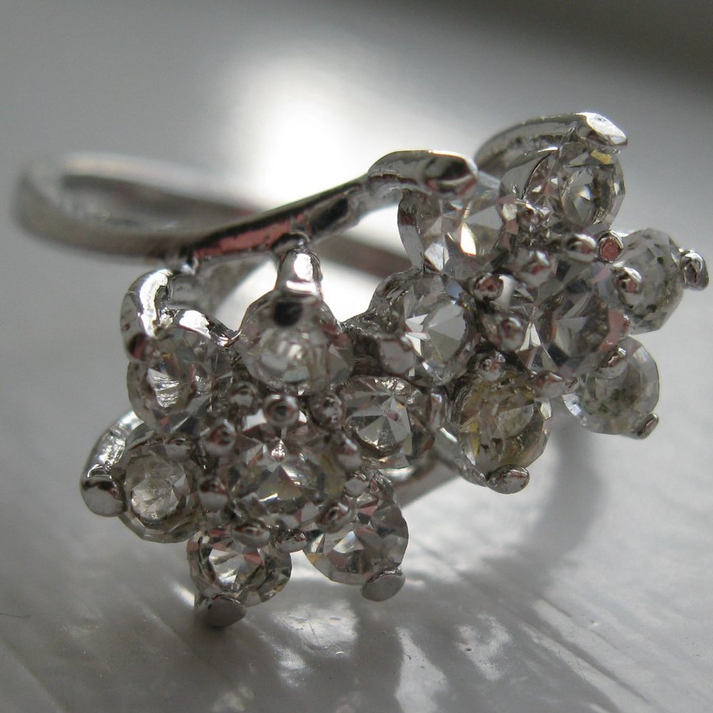 14K GE Ring - Flowers - Size 8.5
